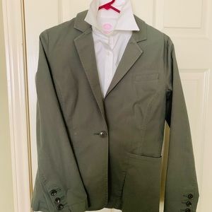 CaBi olive blazer perfect condition/ like new. Wear w jeans/or professional item